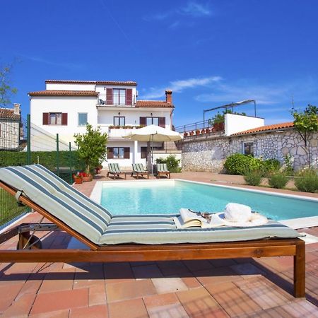 Holiday Home Elvis, Village Kujici Hreljići Eksteriør billede