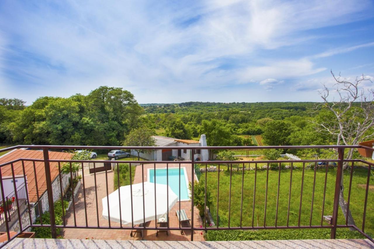 Holiday Home Elvis, Village Kujici Hreljići Eksteriør billede