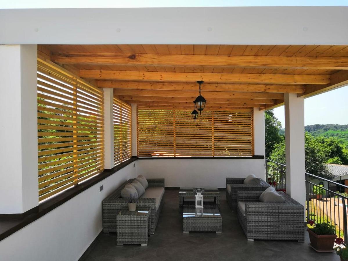 Holiday Home Elvis, Village Kujici Hreljići Eksteriør billede